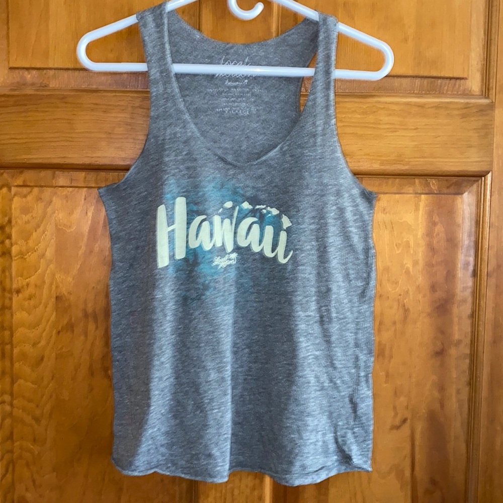 Local Motion Women’s Tank Size XL-(Bought North Shore )
